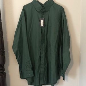 New with tag! Roundtree & Yorke green silk finish